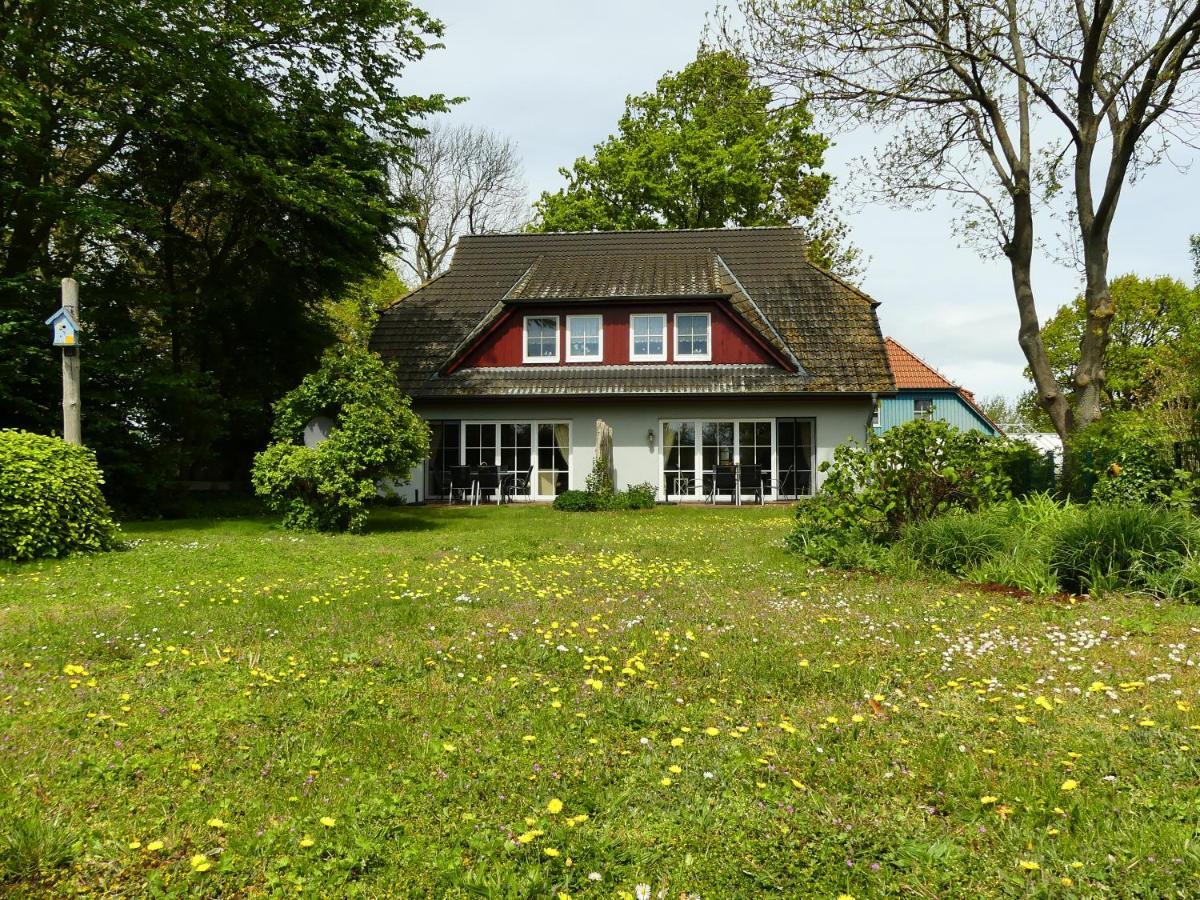 Ferienwohnungen Jagdhaus 6 Wieck Exterior photo