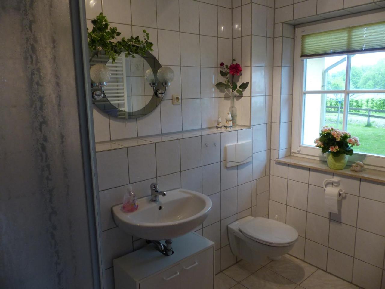 Ferienwohnungen Jagdhaus 6 Wieck Exterior photo